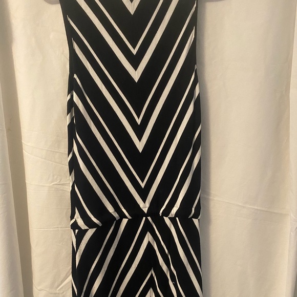 Floor-Length Summer Dress - Picture 3 of 4